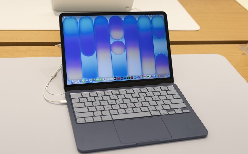 Aumento prezzi Apple MacBook iPad