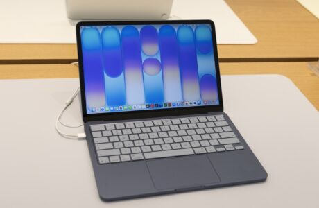 Aumento prezzi Apple MacBook iPad
