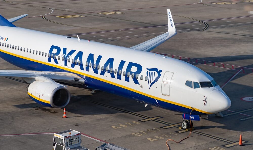 Logo di Ryanair in volo