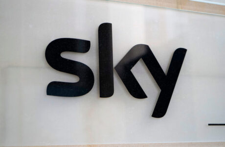 Sky Italia diventa operatore mobile virtuale
