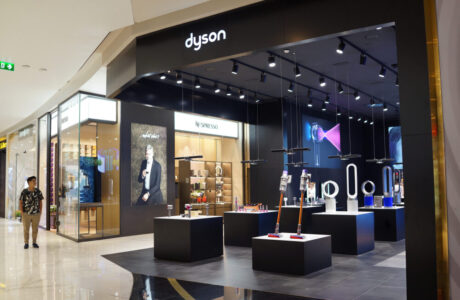 Nuova piastre Corrale CoolShine e spazzola Airsmooth di Dyson