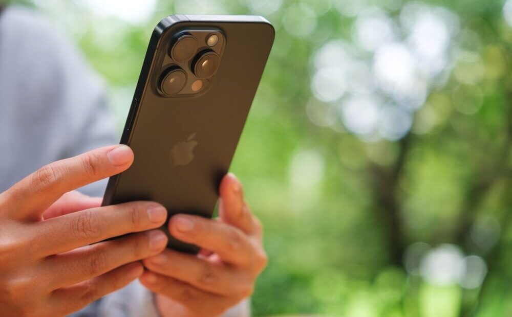 Riproduzione animazione iPhone Duo su Galaxy Z Fold 8