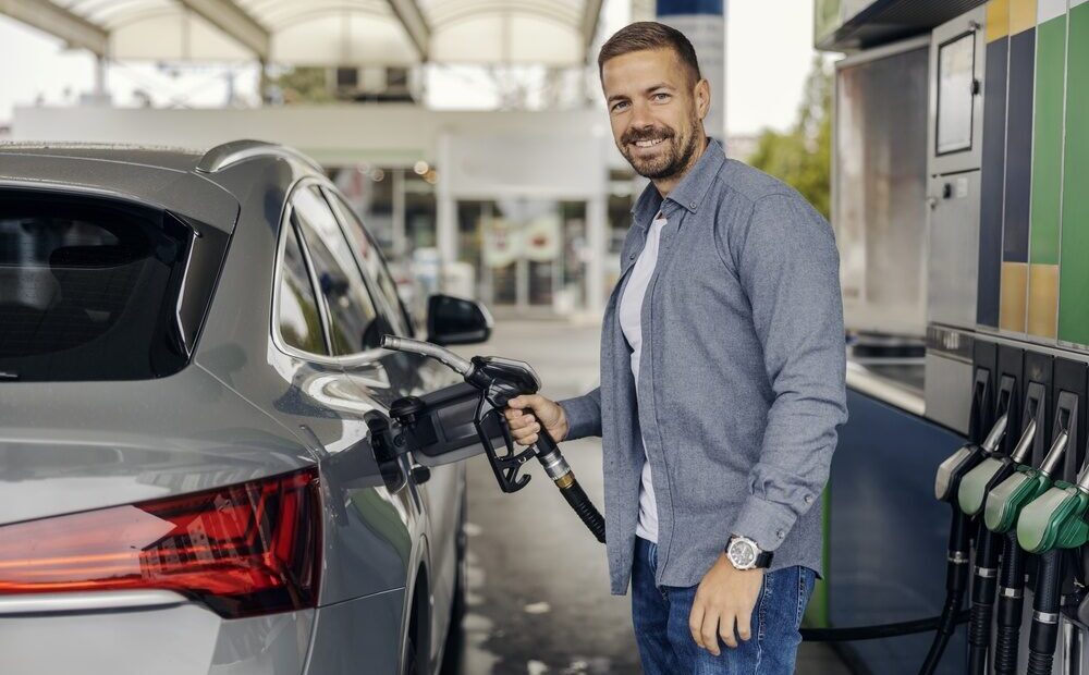 Prezzi carburanti e gas in aumento