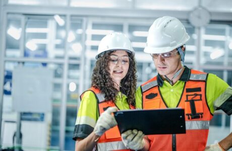Ufficio moderno con tecnologia integrata